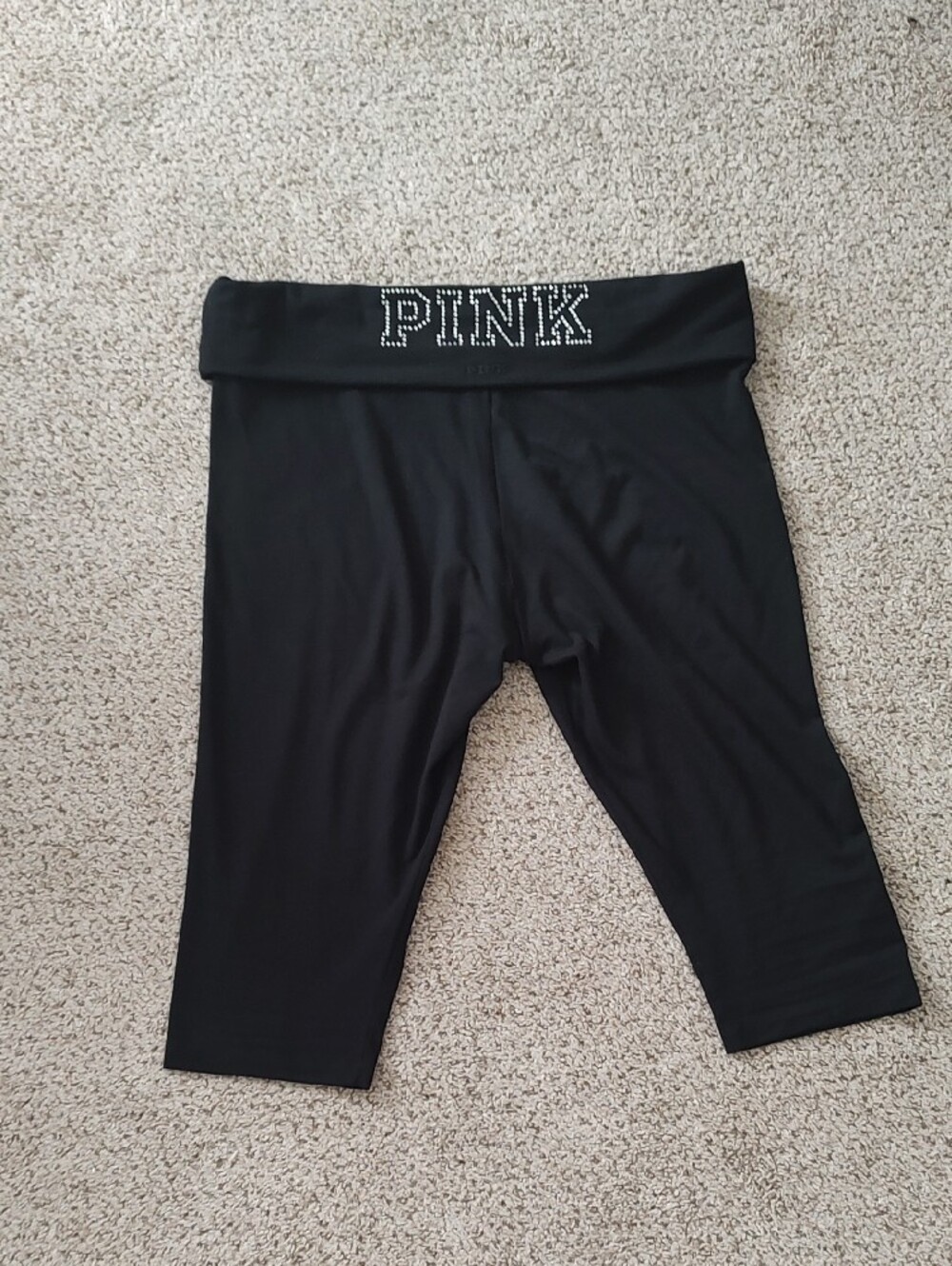 Women's PINK Victoria's Secret Black Fold-Over Waist Capri Leggings - Picture 3 of 5